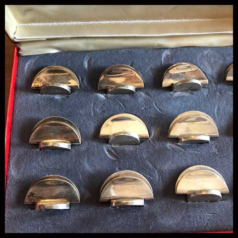 II.1678 TARJETEROS DE PLATA