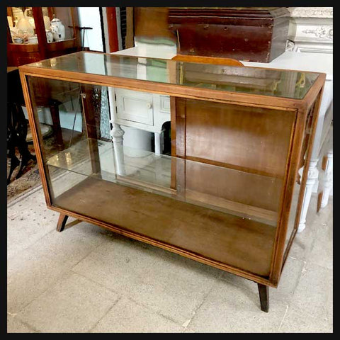 I.1424 VITRINA DE ALMACÉN