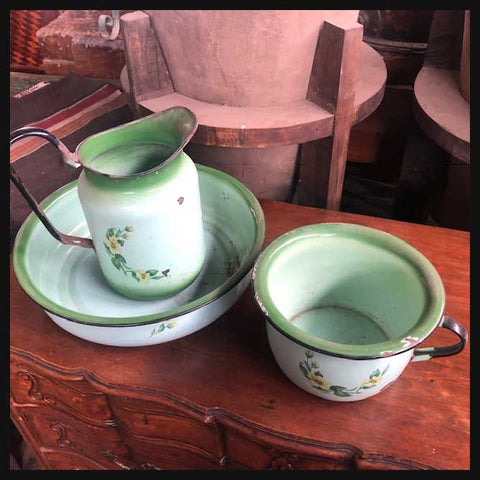 II.1976 JUEGO ENLOZADO