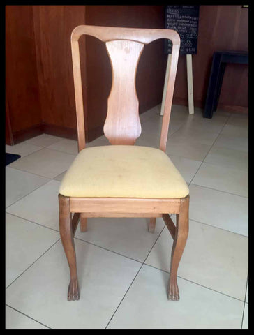 I.682 SILLAS DE ROBLE