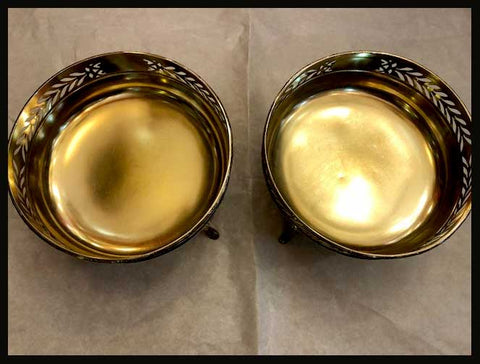 II.1691 PAR DE CENTROS DE MESA DE PLATA