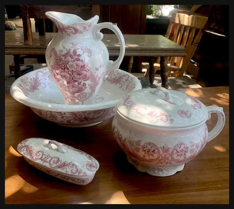 II.1991 JUEGO DE VANITORIO DE LOZA