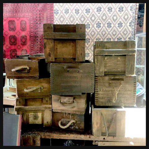 II.1996 CAJAS DE MADERA ANTIGUAS