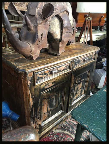 I.1140 CÓMODA PATINADA