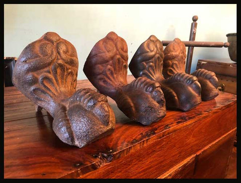 II.1721 PATAS DE TINA