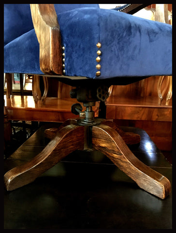 I.1762 SILLA GIRATORIA TAPIZADA