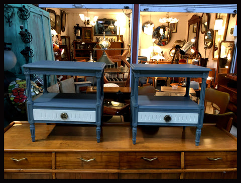 I.1761 PAR DE VELADORES LUIS XVI