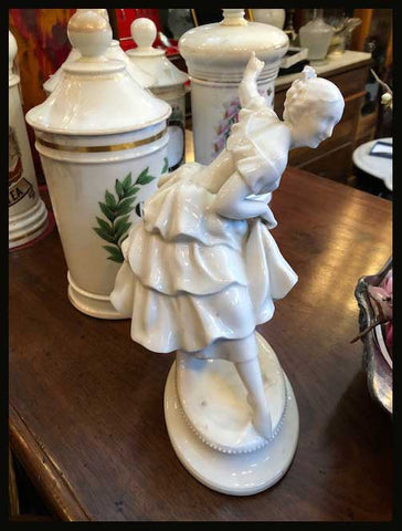 II.1714 FIGURA DE PORCELANA DE BAILARINA