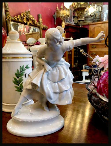 II.1714 FIGURA DE PORCELANA DE BAILARINA