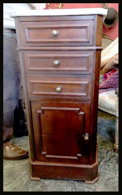 I.1156 PAR DE VELADORES ALTOS