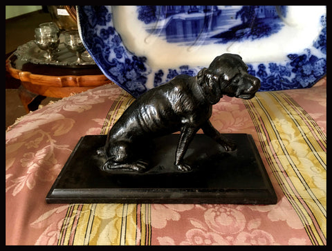 II.2274 PERRO DE FIERRO