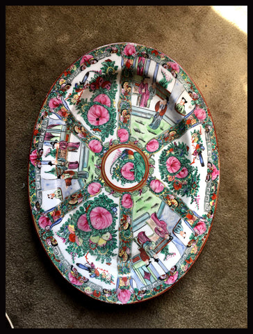 II.2276 FUENTE DE PORCELANA IMARÍ