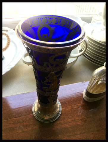 II.2277 FLORERO AZUL CON PLATA