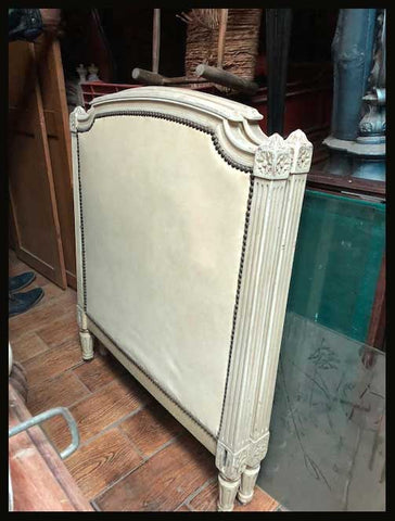 I.1162 PAR DE RESPALDOS CON CUERO