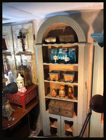 I.1147 PAR DE LIBREROS