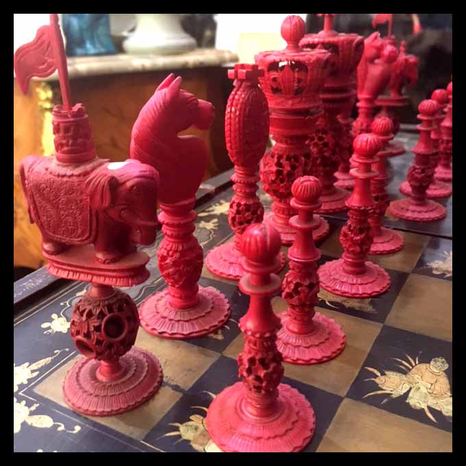 II.1136 AJEDREZ DE MARFIL