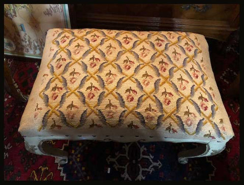 I.1146 PISO PETIT POINT