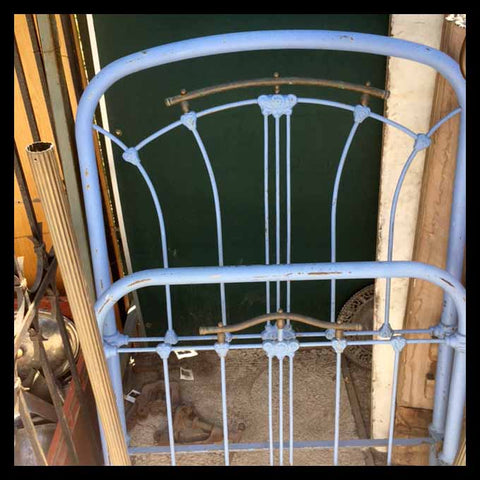 I.725 CAMA DE FIERRO LILA