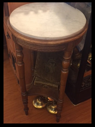 I.204 MESITA LATERAL TALLADA