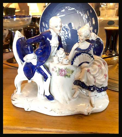 II.1739 PORCELANA AZUL Y BLANCO