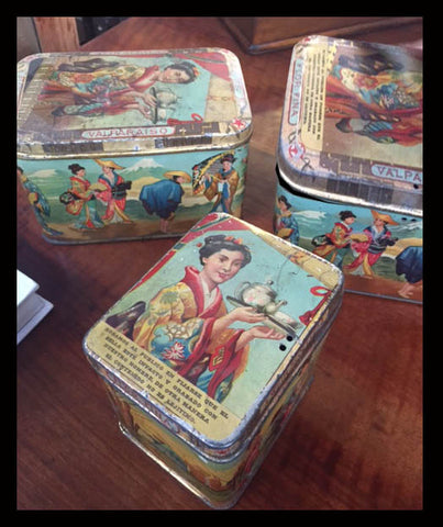 II.297 ANTIGUAS CAJITAS DE TÉ