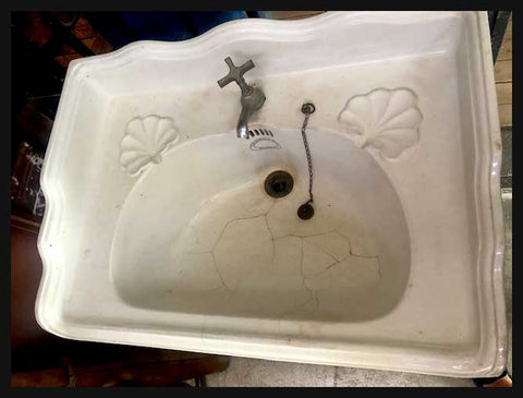 II.2031 LAVATORIO CON BASE DE FIERRO