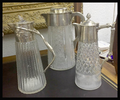 II.1165 JARROS DE CRISTAL Y PLAQUÉ