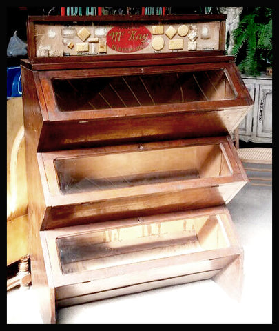 I.762 MUEBLE GALLETERA MCKAY