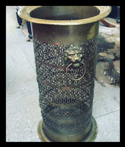 II.316 PARAGÜERO DE BRONCE DE LEÓN