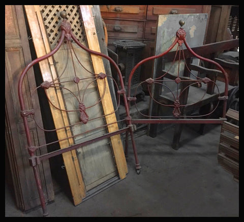 I.793 CAMA DE FIERRO ROJA