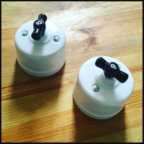 II.1697 INTERRUPTORES DE CERÁMICA