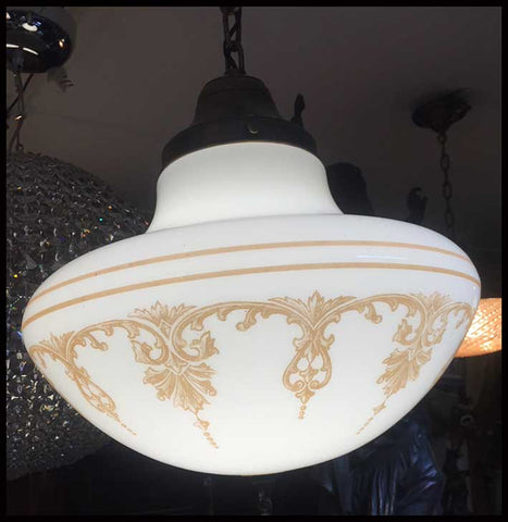 II.1539 LÁMPARA DE OPALINA DIBUJADA