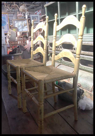 I.1012 PAR DE SILLAS AMARILLAS