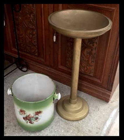 II.352 CENICERO DE PIE