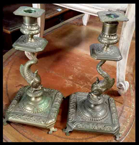 II.356 CANDELABROS DE BRONCE