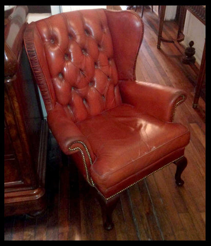 I.221 SITIAL DE CUERO ROJO