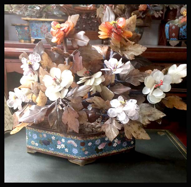 II.1211 ARBOLITO DE PIEDRA DURA