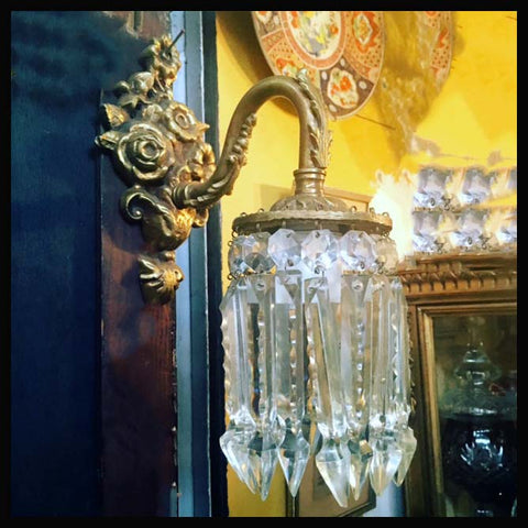 II.1193 APLIQUÉS DE CRISTAL Y BRONCE