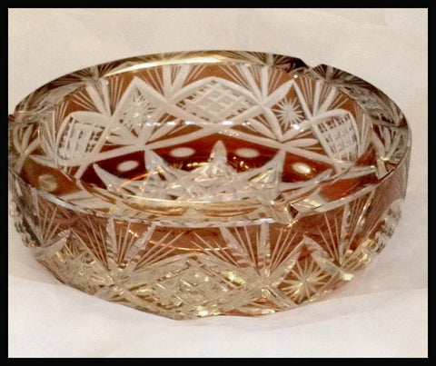 II.1192 CENICERO DE CRISTAL CORTADO