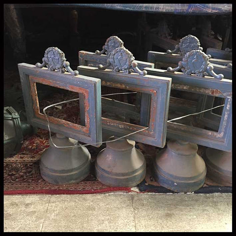 II.1552 LETREROS DE FIERRO FUNDIDO