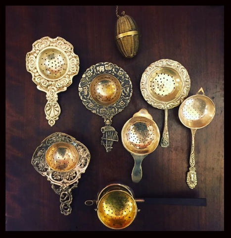 II.395 PEQUEÑOS COLADORES