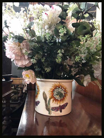 II.1773 JARDINERA DE LOZA PINTADA