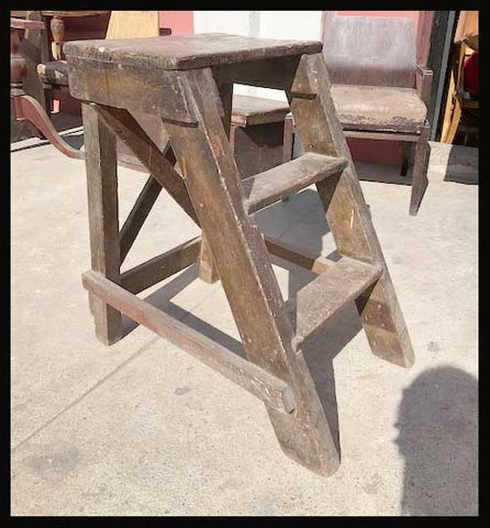 I.1202 PISO ESCALERA