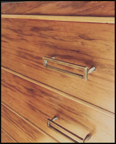 I.1197 MUEBLE SÓNICO PARA VINILOS