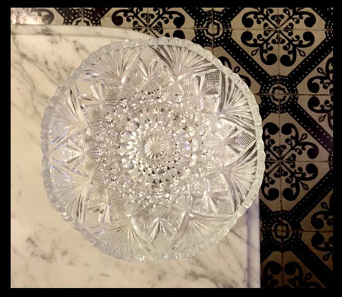 II.379 PLATILLO DE CRISTAL