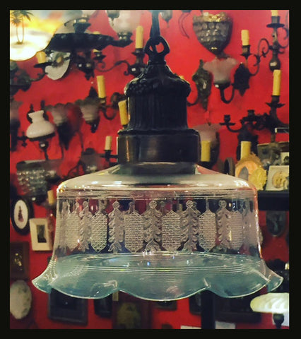 II.390 LÁMPARA COLGANTE DE MUSELINA