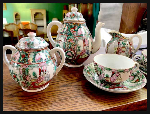 II.2050 JUEGO CANTONÉS