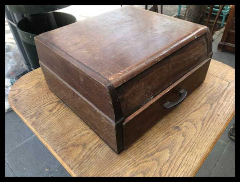 II.2057 CAJA DE MADERA PARA TORNAMESA