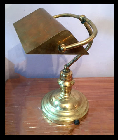 II.446 LÁMPARA DE BRONCE