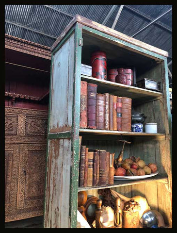 I.1219 REPISERO PATINADO